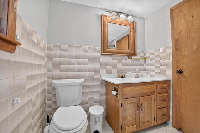 1111 Ellen Street, Cedar Falls, IA 50613