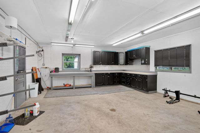 1111 Ellen Street, Cedar Falls, IA 50613