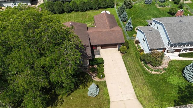 1111 Ellen Street, Cedar Falls, IA 50613