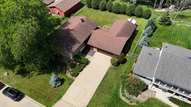 1111 Ellen Street, Cedar Falls, IA 50613