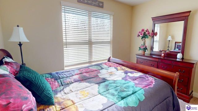 146 Shirley Boulevard, Vine Grove, KY 40175