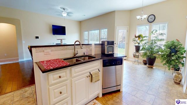 146 Shirley Boulevard, Vine Grove, KY 40175