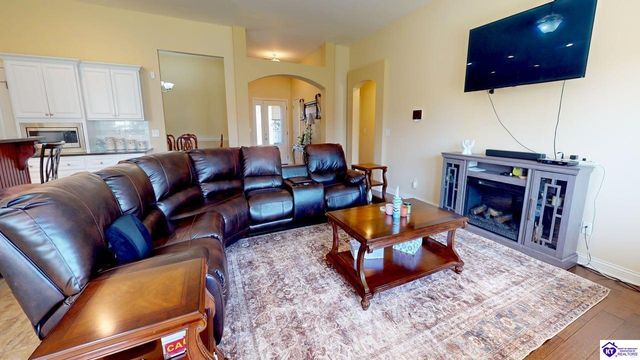 146 Shirley Boulevard, Vine Grove, KY 40175