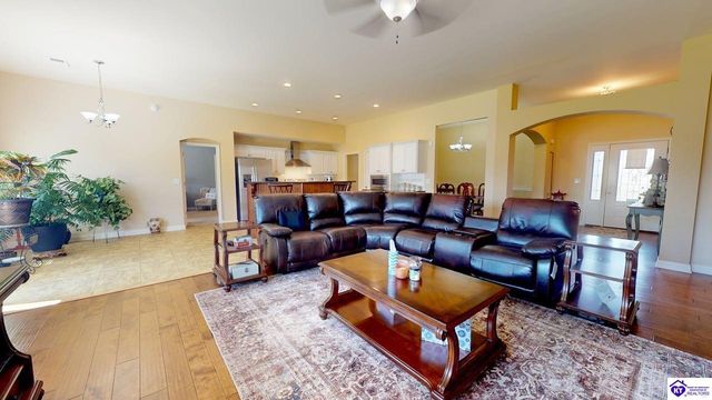 146 Shirley Boulevard, Vine Grove, KY 40175