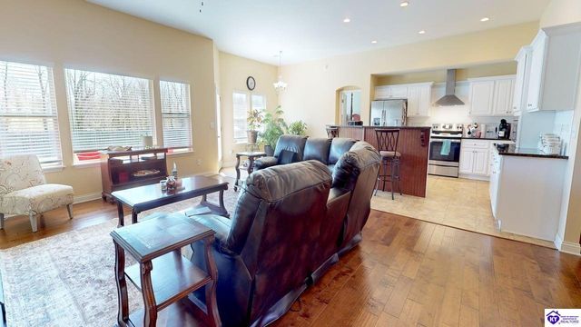 146 Shirley Boulevard, Vine Grove, KY 40175