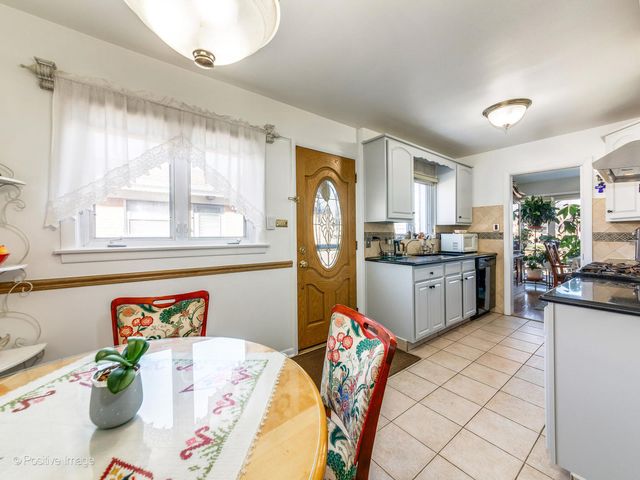 7520 Crawford Avenue, Skokie, IL 60077