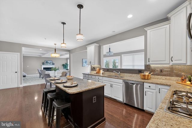 8241 SAINT FRANCIS DR, Severn, MD 21144