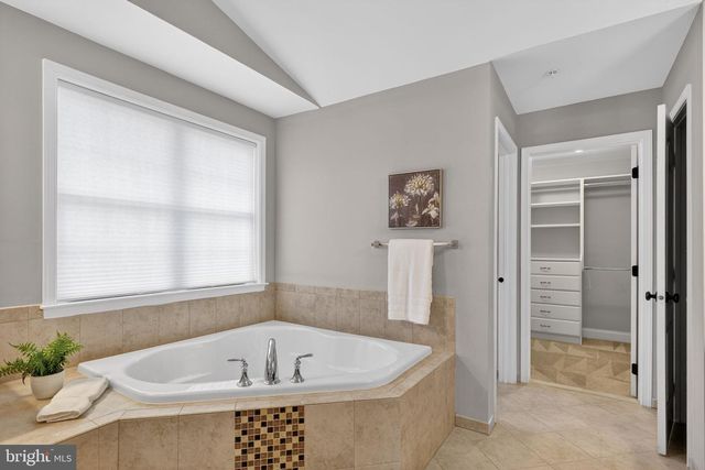 8241 SAINT FRANCIS DR, Severn, MD 21144