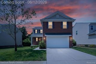 59697 TWIN PINES Drive, Lyon Charter Township, MI 48165