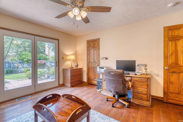 6414 Hearthstone Drive, Evansville, IN 47715