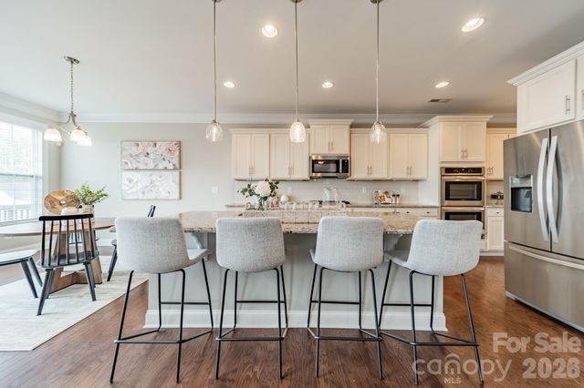 208 Canoe Pole Lane, Mooresville, NC 28117