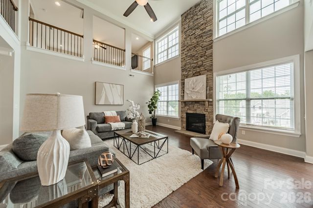 208 Canoe Pole Lane, Mooresville, NC 28117