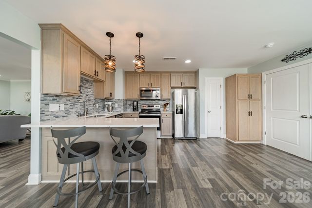 208 Canoe Pole Lane, Mooresville, NC 28117