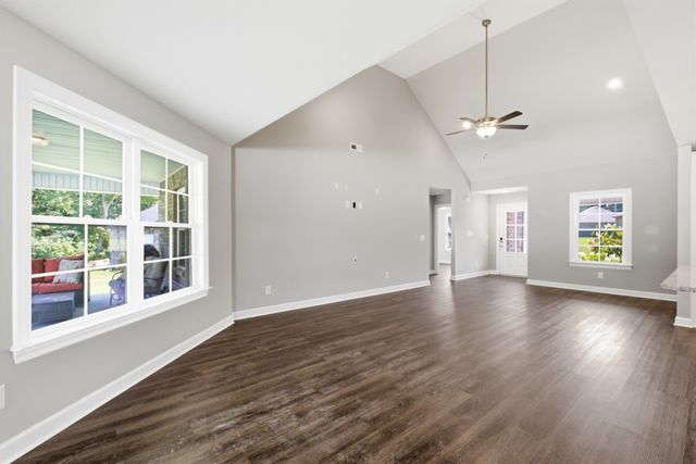 139 Pinnacle Point Ln, Tullahoma, TN 37388