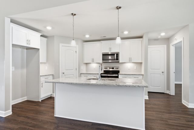 139 Pinnacle Point Ln, Tullahoma, TN 37388