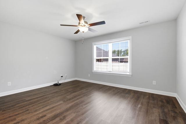 139 Pinnacle Point Ln, Tullahoma, TN 37388