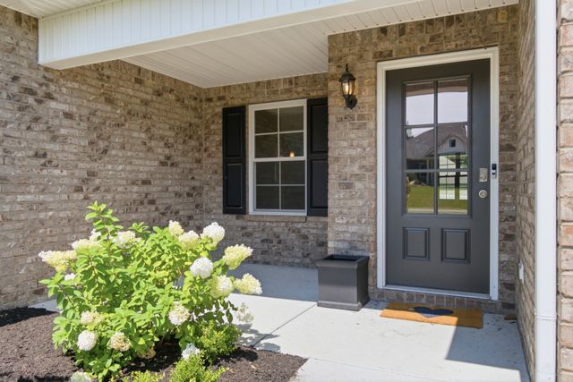 139 Pinnacle Point Ln, Tullahoma, TN 37388