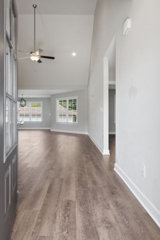 139 Pinnacle Point Ln, Tullahoma, TN 37388