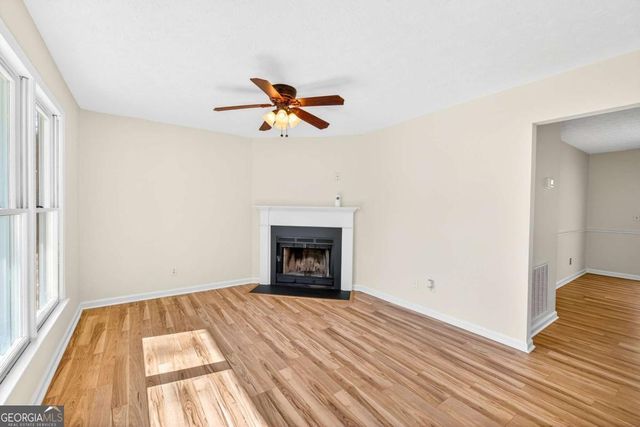 1530 Willow Gate Way, Auburn, GA 30011