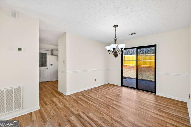 1530 Willow Gate Way, Auburn, GA 30011