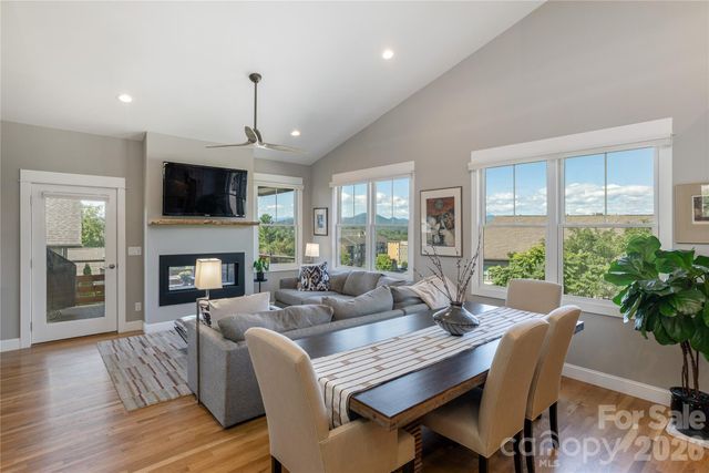 301 Ava Lane, Asheville, NC 28804