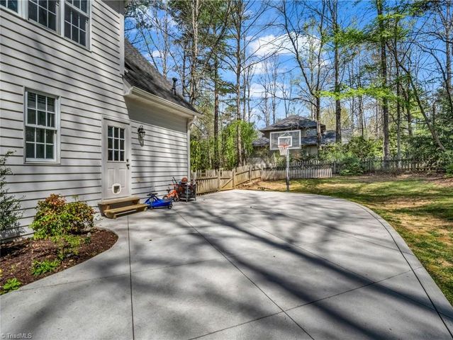 311 Red Fox Circle, Asheville, NC 28803