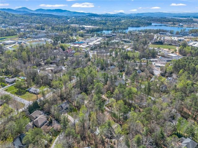 311 Red Fox Circle, Asheville, NC 28803