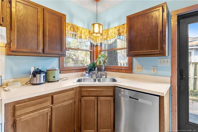 516 Tradewinds Drive, Fayetteville, NC 28314