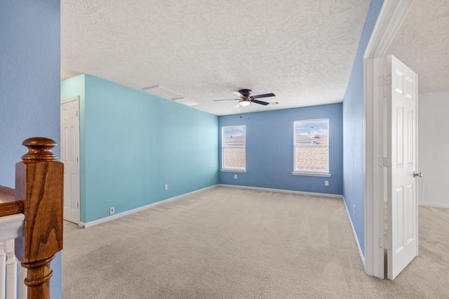 2715 Skyview Knoll Court, Houston, TX 77047