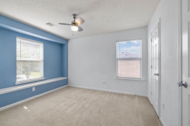 2715 Skyview Knoll Court, Houston, TX 77047