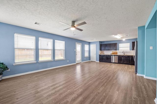 2715 Skyview Knoll Court, Houston, TX 77047