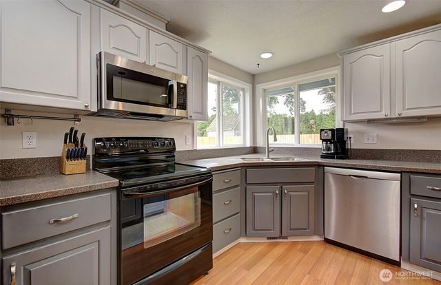 10403 NW 15th Avenue, Vancouver, WA 98685