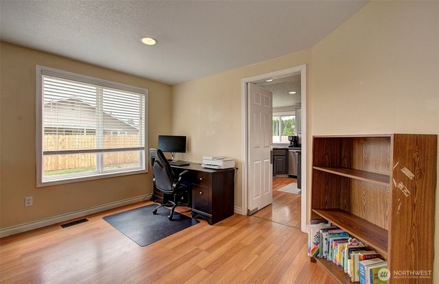 10403 NW 15th Avenue, Vancouver, WA 98685