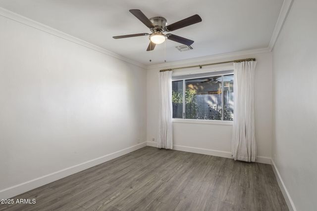 5038 E EARLL Drive, Phoenix, AZ 85018