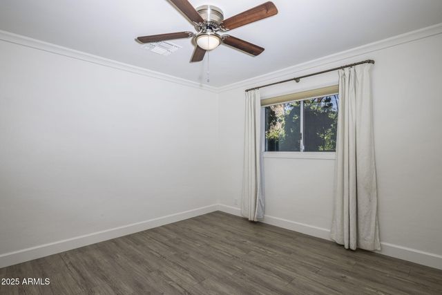 5038 E EARLL Drive, Phoenix, AZ 85018