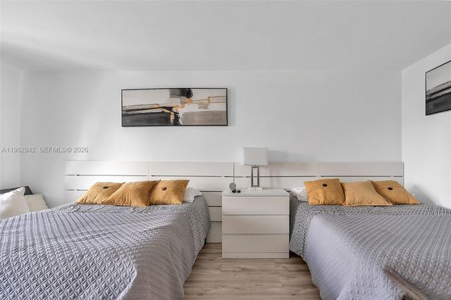 19201 Collins Ave 439, Sunny Isles Beach, FL 33160