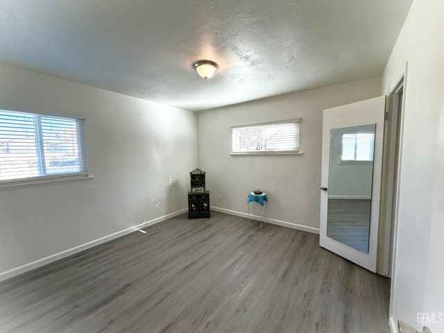 3117 Haley Street, Bakersfield, CA 93305