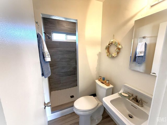 3117 Haley Street, Bakersfield, CA 93305