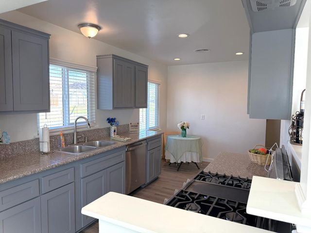 3117 Haley Street, Bakersfield, CA 93305