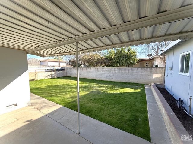 3117 Haley Street, Bakersfield, CA 93305