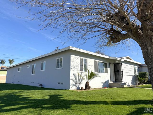 3117 Haley Street, Bakersfield, CA 93305