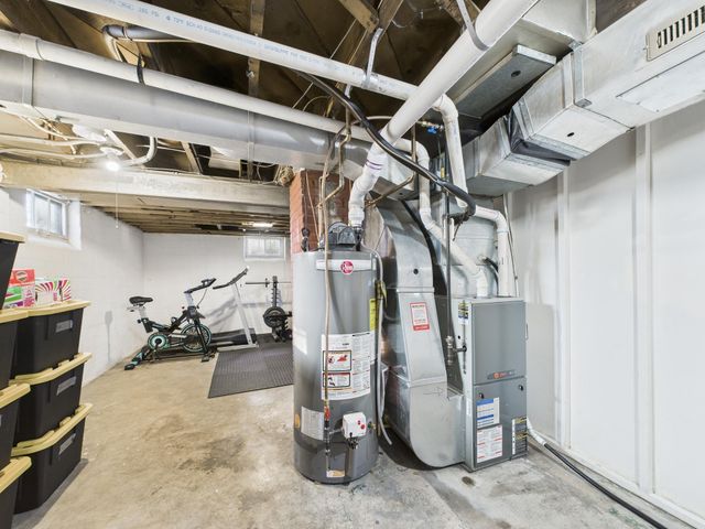 1964 Hyacinth Avenue E, Saint Paul, MN 55119