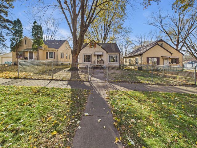 1964 Hyacinth Avenue E, Saint Paul, MN 55119