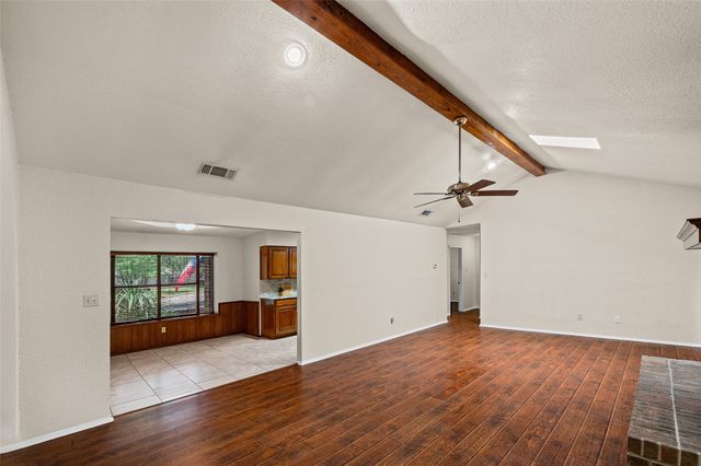 1017 Meadowlark Lane, Granbury, TX 76048