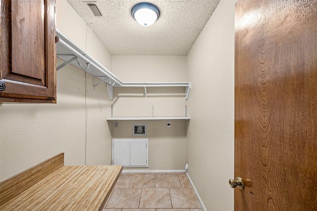 1017 Meadowlark Lane, Granbury, TX 76048