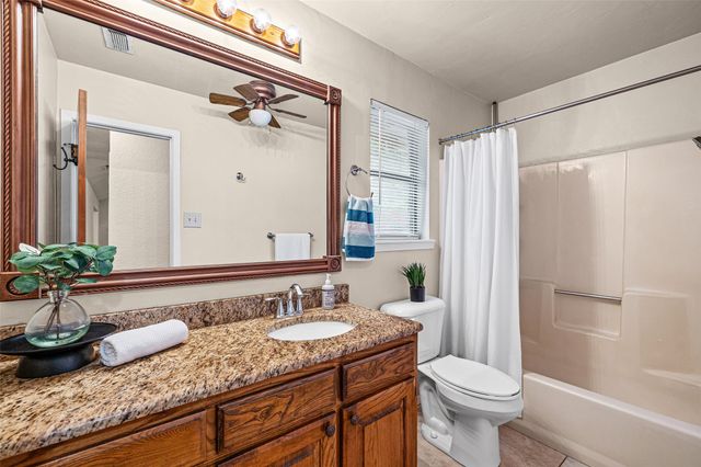 1017 Meadowlark Lane, Granbury, TX 76048