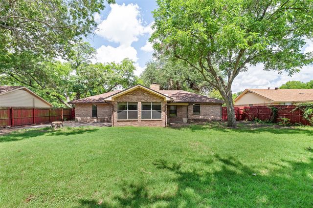 1017 Meadowlark Lane, Granbury, TX 76048