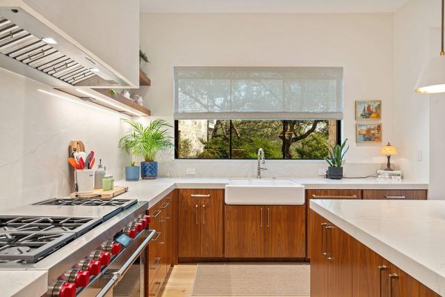 2300 Barton Creek BLVD 4, Austin, TX 78735