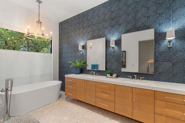 2300 Barton Creek BLVD 4, Austin, TX 78735