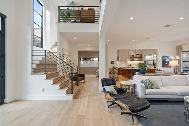 2300 Barton Creek BLVD 4, Austin, TX 78735